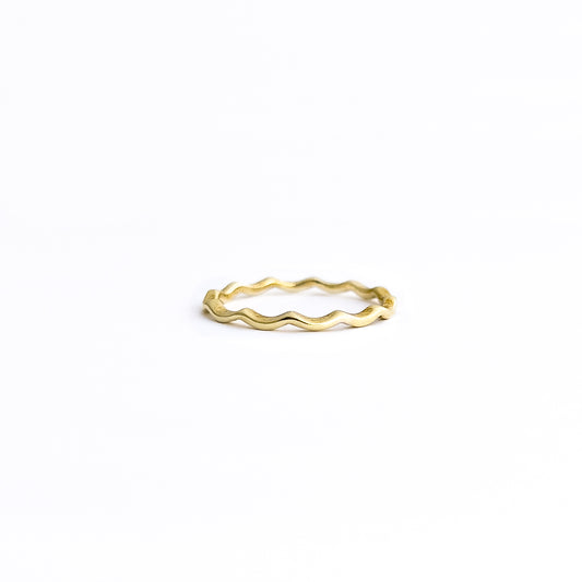 The Scallop Ring in Gold